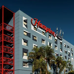 Отель Hampton By Hilton Airport