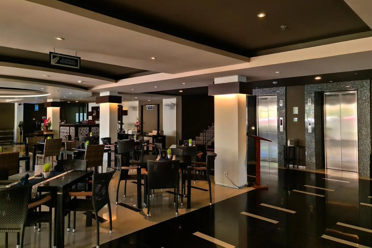 The Kana Kuta Hotel Кута